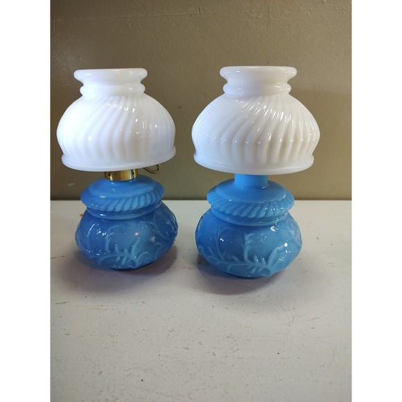 Vintage Avon Courting Lamp Brocade Cologne Blue Milk Glass Decanter Bottles Set - Picture 14 of 14